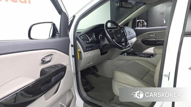 Kia The New Carnival id 4759779 из Кореи 30