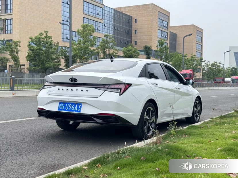 Hyundai Elantra id 4487448 из Китая 12