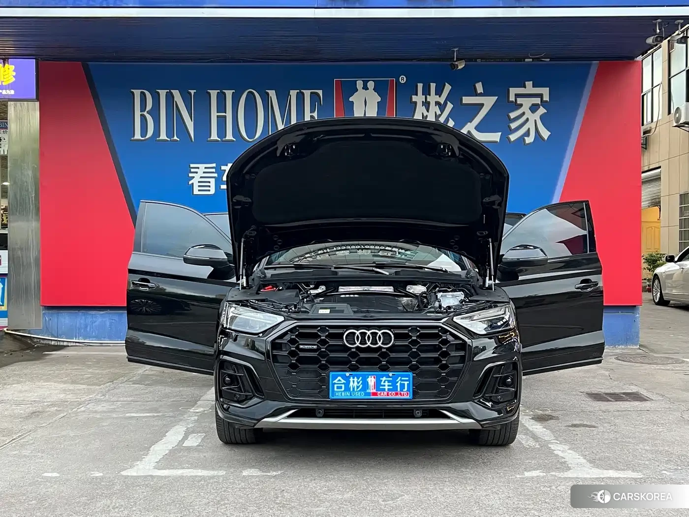 Audi Q5L id 4653912 из Китая 32