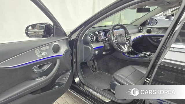 Mercedes-Benz E-Class W213 id 4568270 из Кореи 33