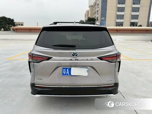 Toyota Grevia id 4263665 из Китая 15