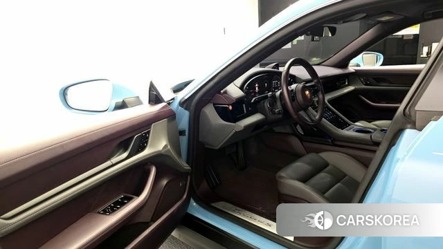 Porsche Taycan id 4429568 из Кореи 35