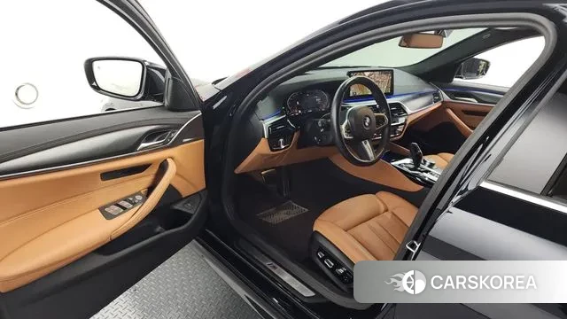 BMW 5 Series (G30) id 3273146 из Кореи 20