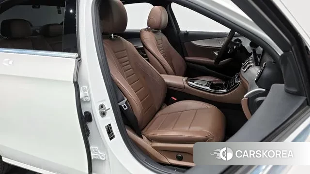 Mercedes-Benz E-Class W213 id 3196933 из Кореи 20