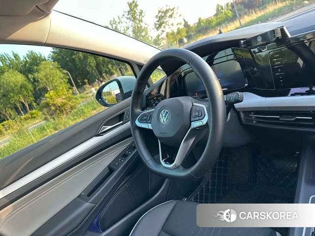 Volkswagen Golf id 4276312 из Китая 22