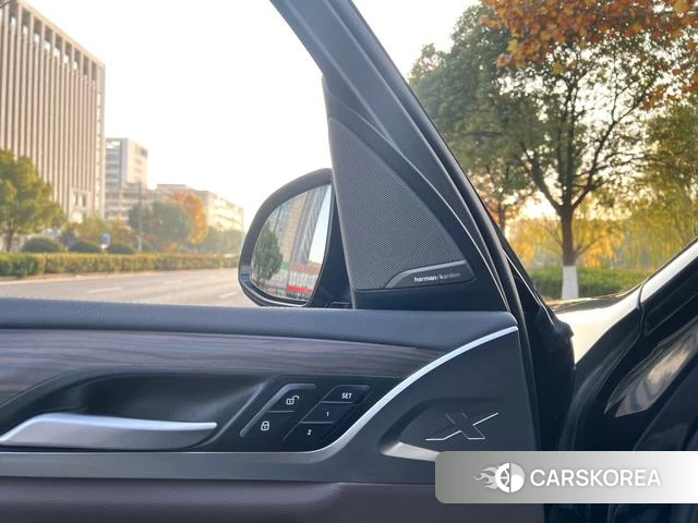 BMW X3 id 4297530 из Китая 17