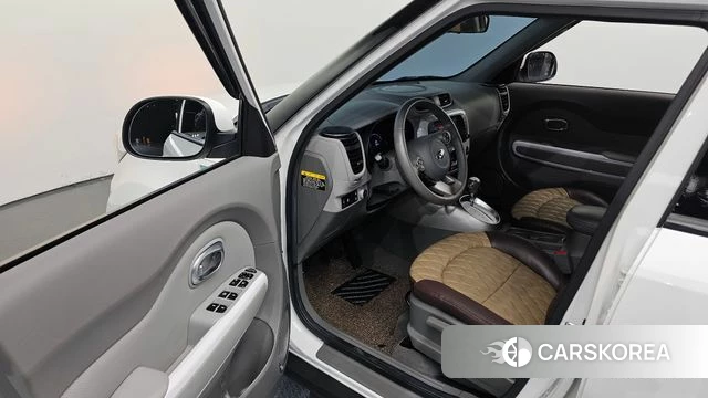 Kia Soul EV id 3853839 из Кореи 20