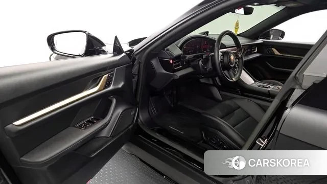 Porsche Taycan id 3231544 из Кореи 20