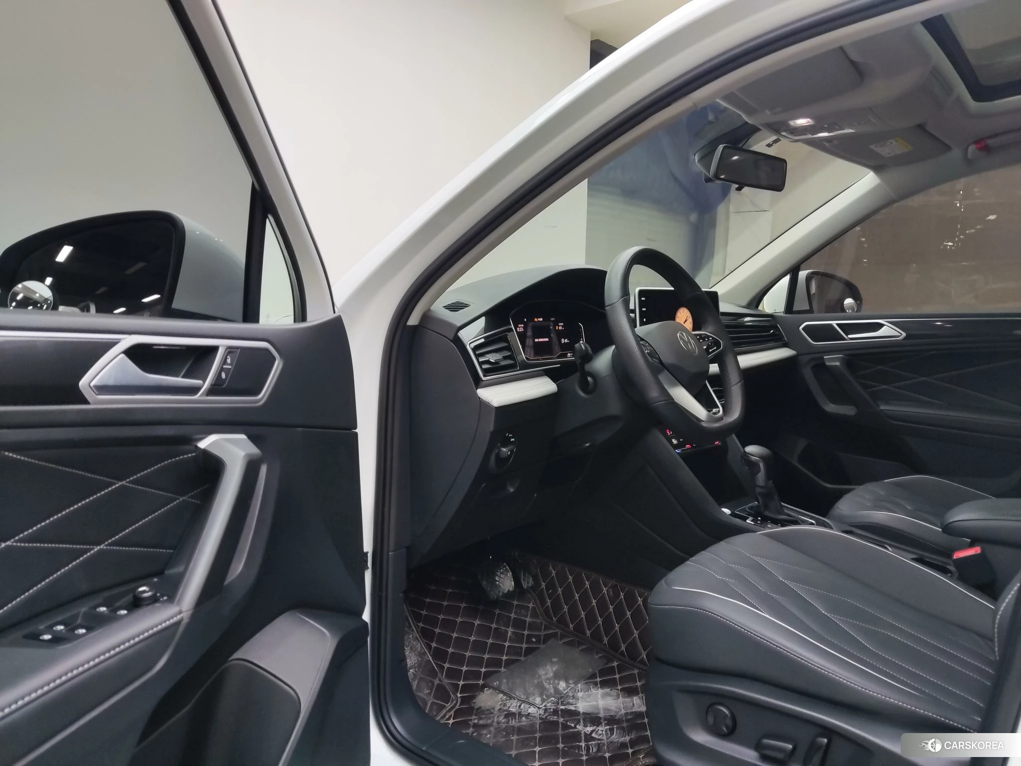Volkswagen Tiguan L id 4452267 из Китая 18