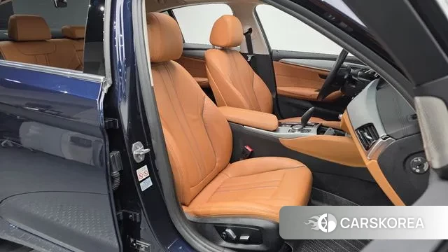 BMW 5 Series (G30) id 3772729 из Кореи 20