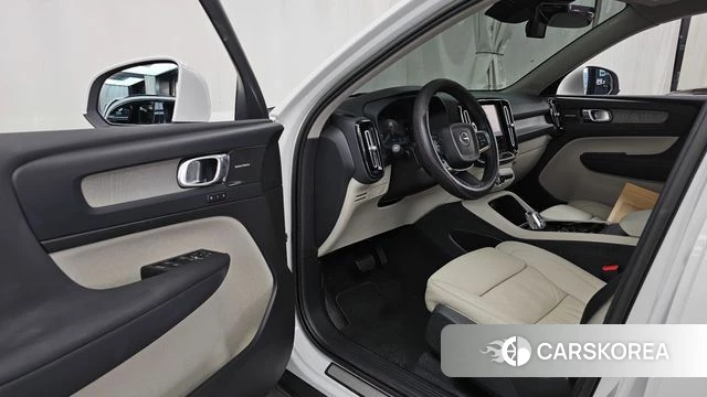 Volvo XC40 id 4834910 из Кореи 34