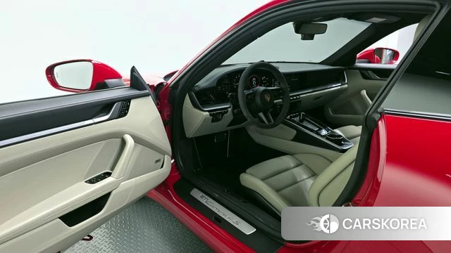 Porsche 911(992) id 4410132 из Кореи 20