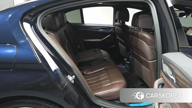 BMW 5 Series (G30) id 3893066 из Кореи 20