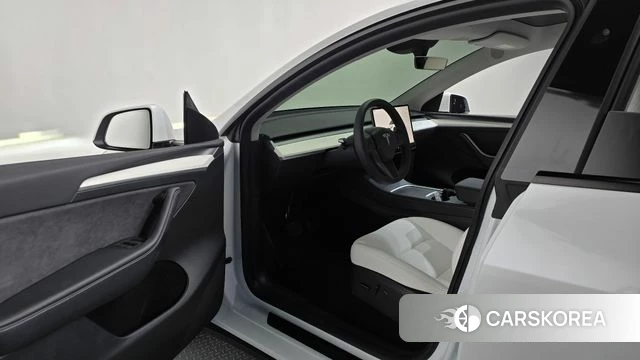 Tesla Model Y id 4730043 из Кореи 34