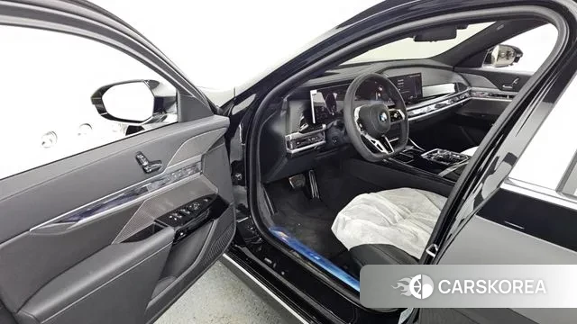 BMW 7 Series (G70) id 3332726 из Кореи 20