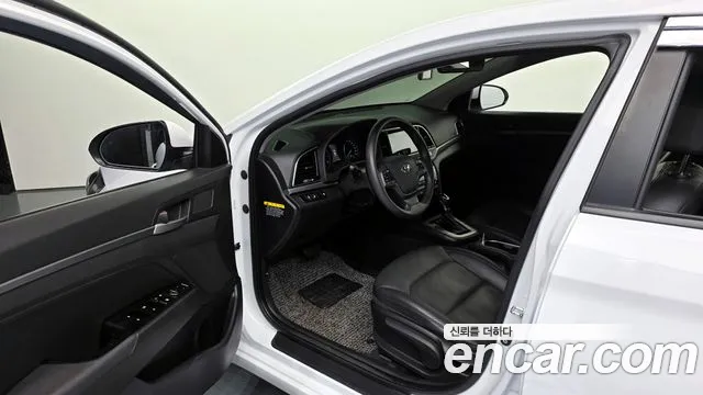 Hyundai Avante AD id 2808765 из Кореи 20