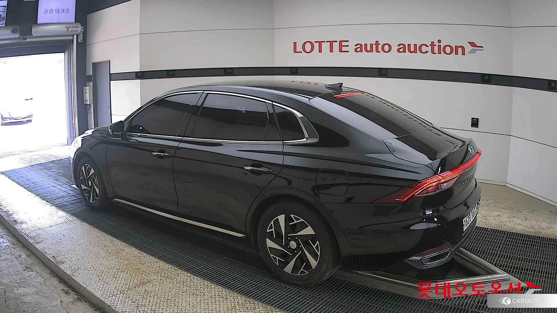 Hyundai Grandeur Hybrid id 4289501 из Кореи 38