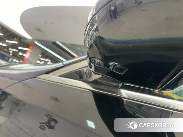 Mercedes-Benz E-class id 3890515 из Китая 32
