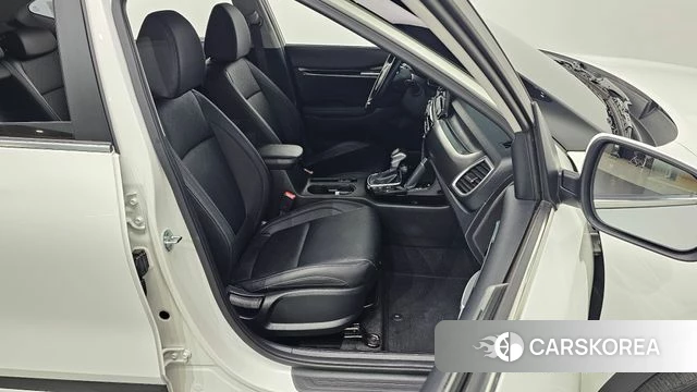 Kia Seltos id 4872015 из Кореи 30