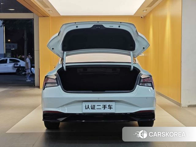 Hyundai Elantra id 4321395 из Китая 35