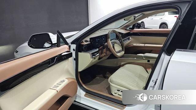 Hyundai Grandeur (GN7) id 4892969 из Кореи 32
