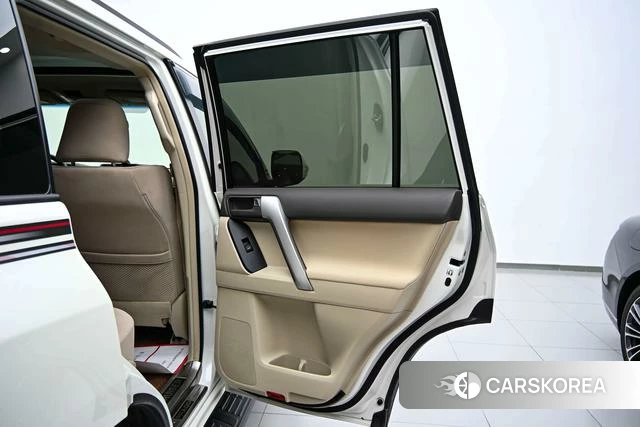 Toyota Prado (imported) id 4261885 из Китая 35