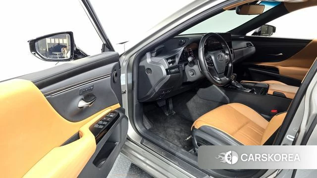 Lexus ES300h 7th generation id 4835879 из Кореи 33