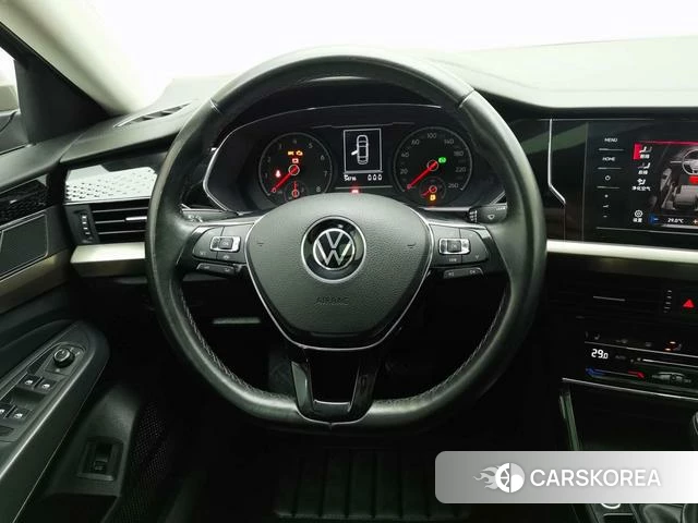 Volkswagen Passat id 4261160 из Китая 25