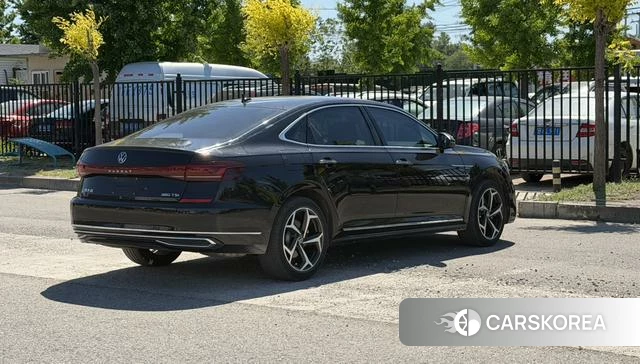 Volkswagen Passat id 4278882 из Китая 24