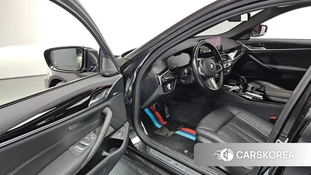 BMW 5 Series (G30) id 3390424 из Кореи 20