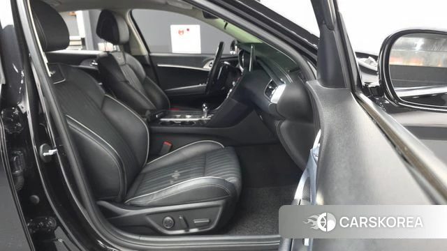 Genesis G70 id 4776281 из Кореи 34