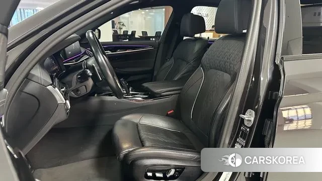 BMW 5 Series (G30) id 3654499 из Кореи 20