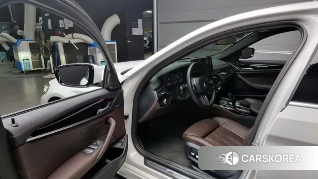 BMW 5 Series (G30) id 3300688 из Кореи 20