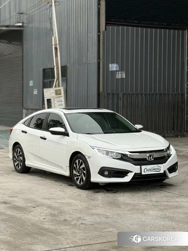 Honda Civic id 3882551 из Китая 14