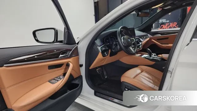 BMW 5 Series (G30) id 3634993 из Кореи 20