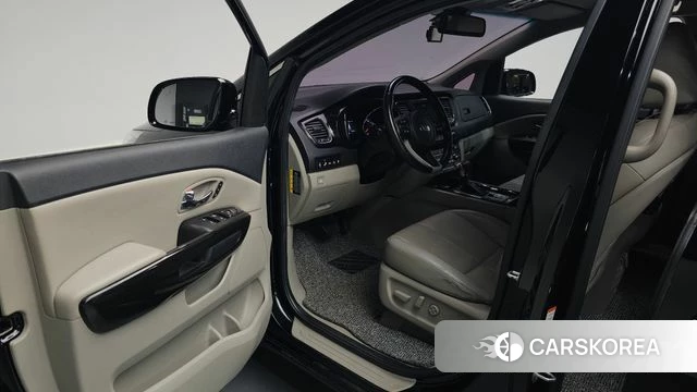 Kia The New Carnival id 4596145 из Кореи 34