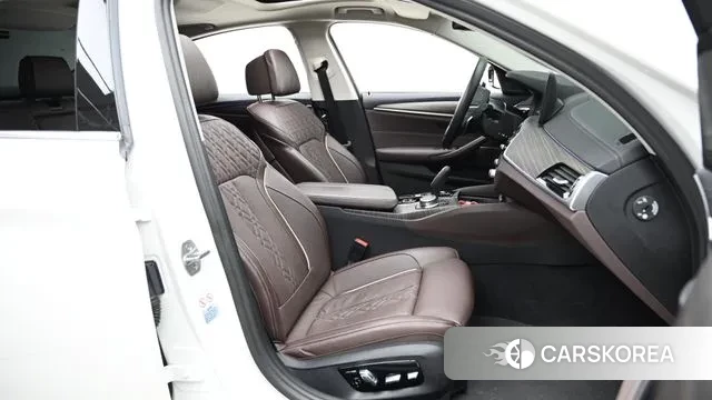 BMW 5 Series (G30) id 3315383 из Кореи 20