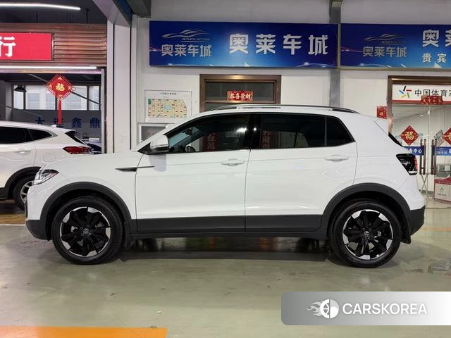 Volkswagen Exploring the shadow id 4348344 из Китая 13