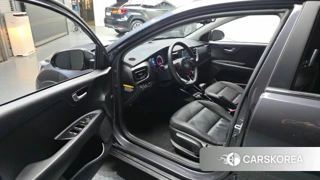 Kia Stonic id 3879420 из Кореи 20