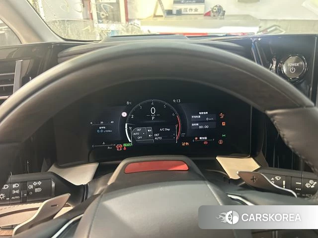 Lexus LM id 4336296 из Китая 11