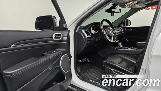 Jeep Grand Cherokee id 2758080 из Кореи 20