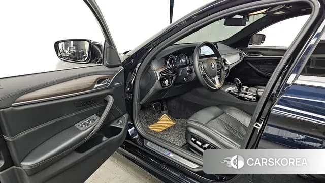 BMW 5 Series (G30) id 3773228 из Кореи 20