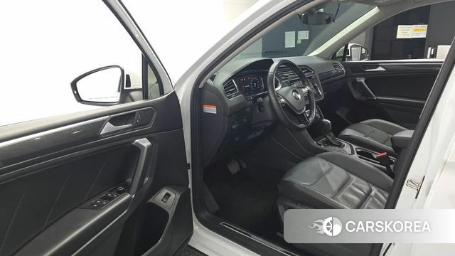 Volkswagen Tiguan Allspace id 4476575 из Кореи 36