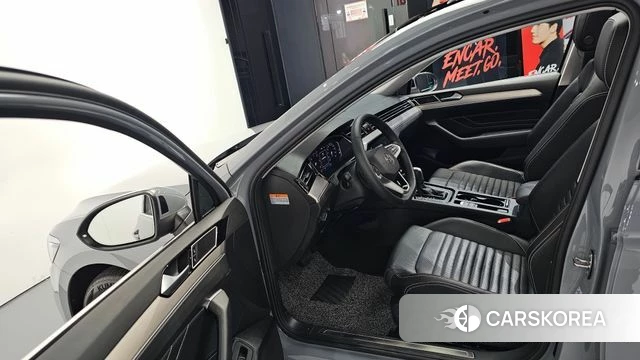 Volkswagen Passat GT (B8) id 4671051 из Кореи 42
