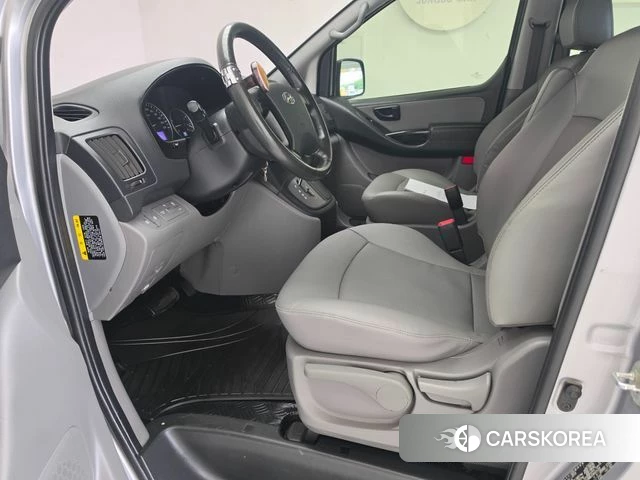 Hyundai The New Grand Starex id 4435483 из Кореи 18
