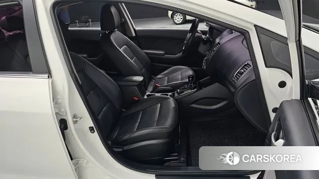 Kia The New K3 id 3714088 из Кореи 20