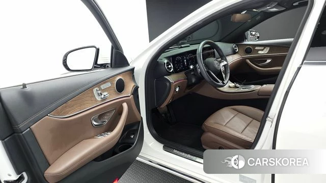 Mercedes-Benz E-Class W213 id 4762815 из Кореи 20