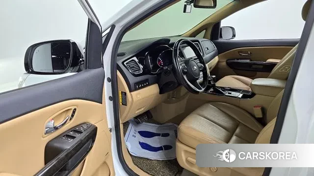 Kia The New Carnival id 3244046 из Кореи 20