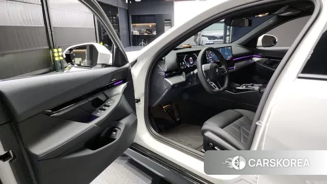 BMW 5 Series (G60) id 2914846 из Кореи 20