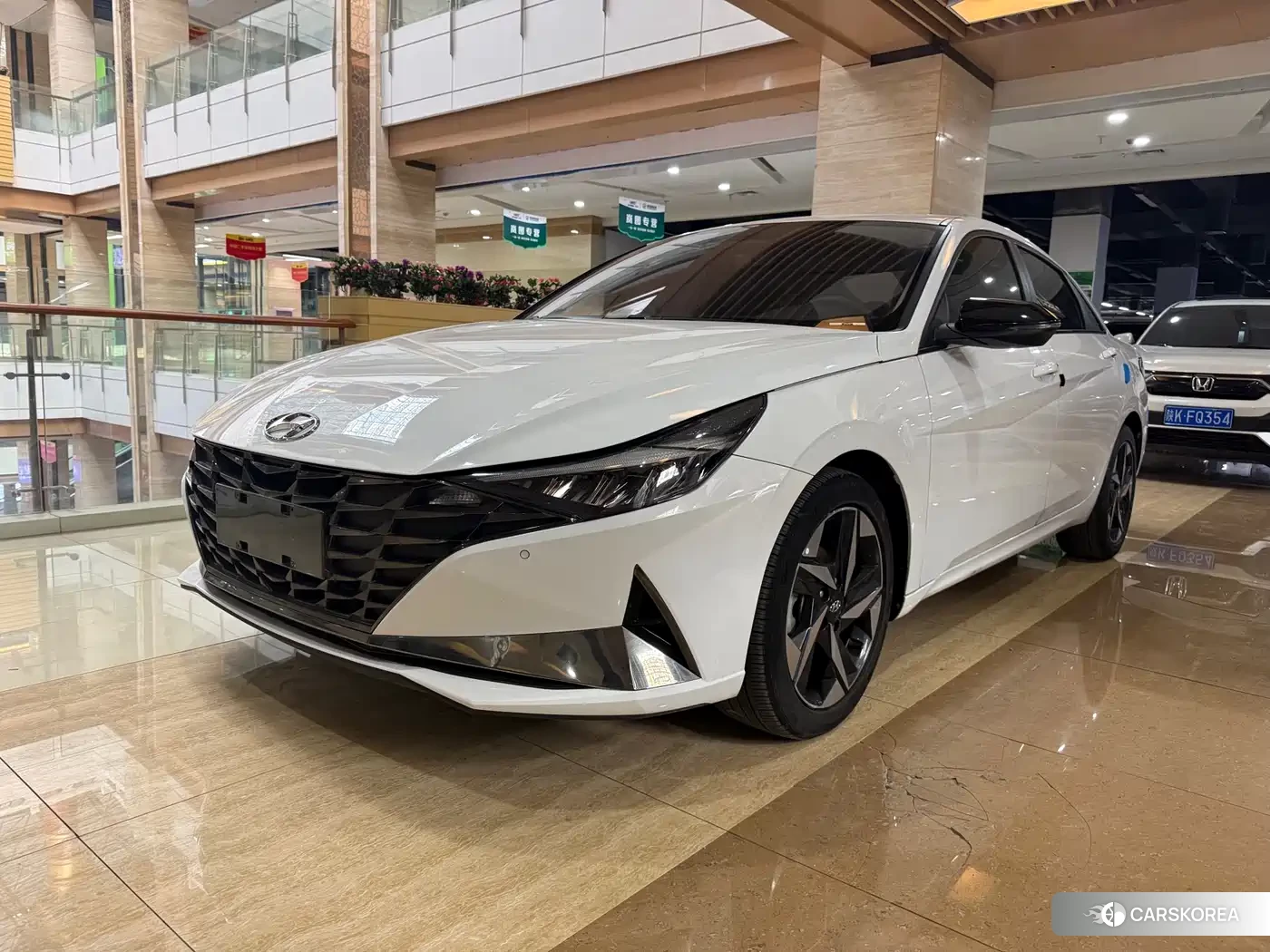 Hyundai Elantra id 4576450 из Китая 10